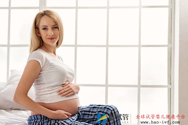 35岁以上的女性是自然怀孕还是选择美国试管(图1) 35岁以上的女性是自然怀孕还是选择美国试管(图1)