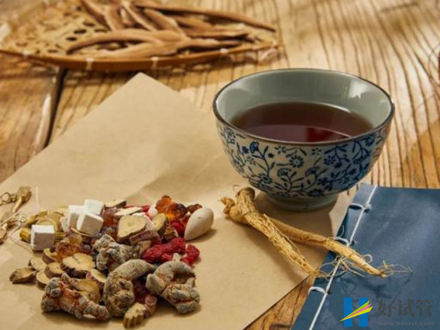 月子餐的生化汤标准配方揭晓,一日三餐照着喝补血效果好(图1) 生化汤有助于产后排恶露